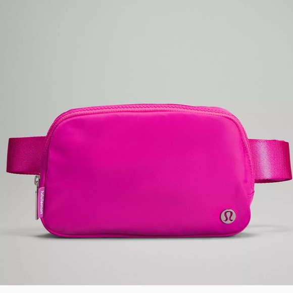 lululemon athletica Handbags - Lululemon sonic pink belt bag
